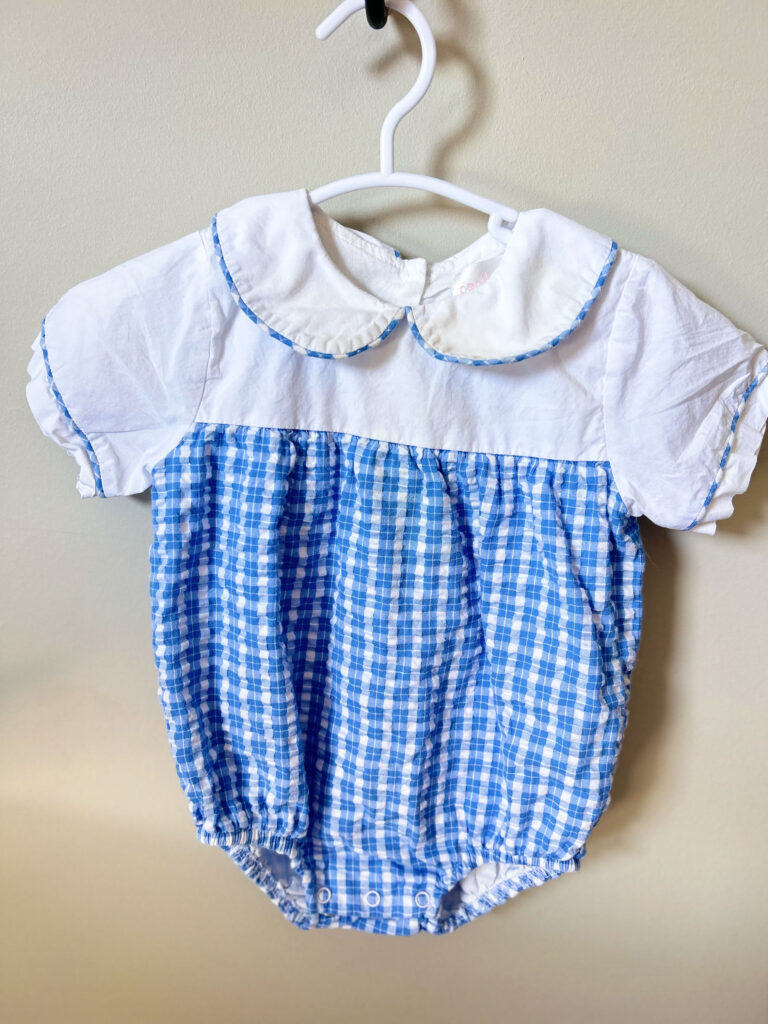 Examples of toddler clothes closet